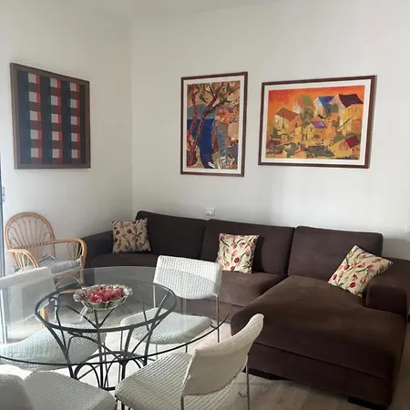 Апартаменти Location